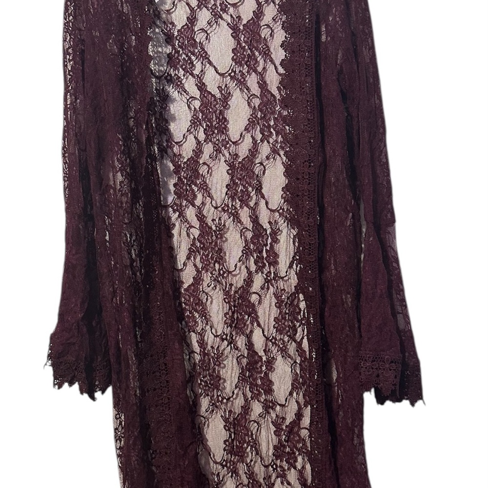 Polly & Esther Burgundy Lace Bell Sleeve Open Front Kimono – Small